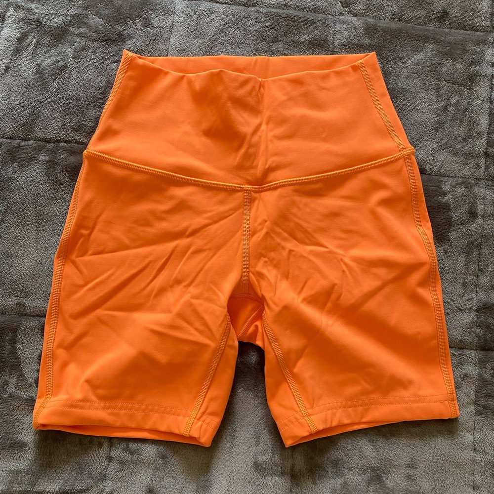 LULULEMON BIKE SHORTS